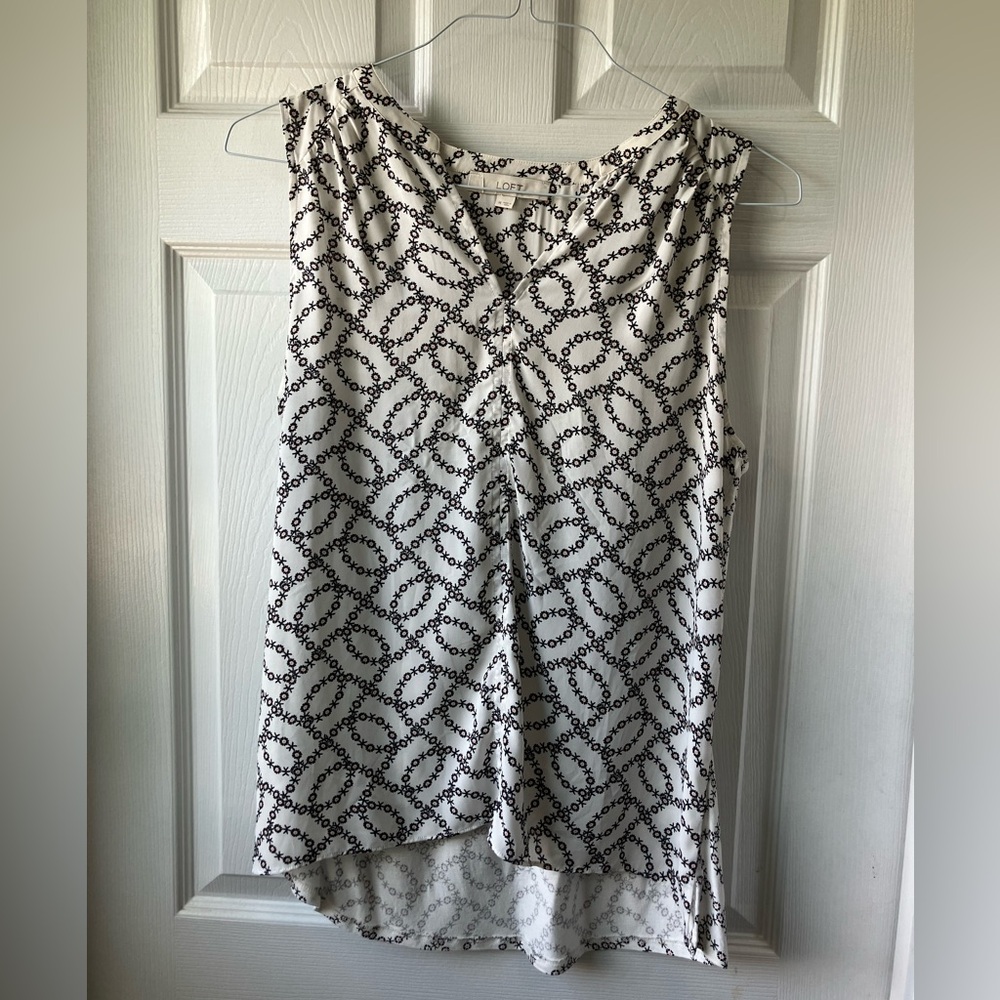 Sleeveless Graphic Women’s Top Medium
